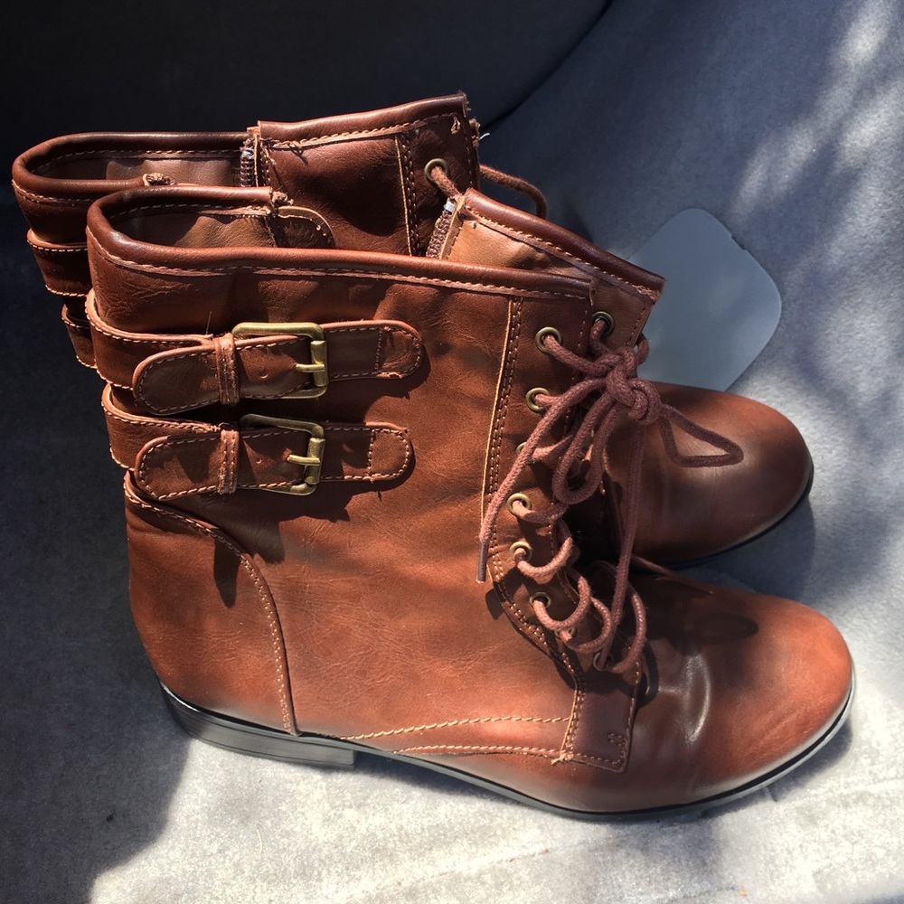 Women’s Brown Boots